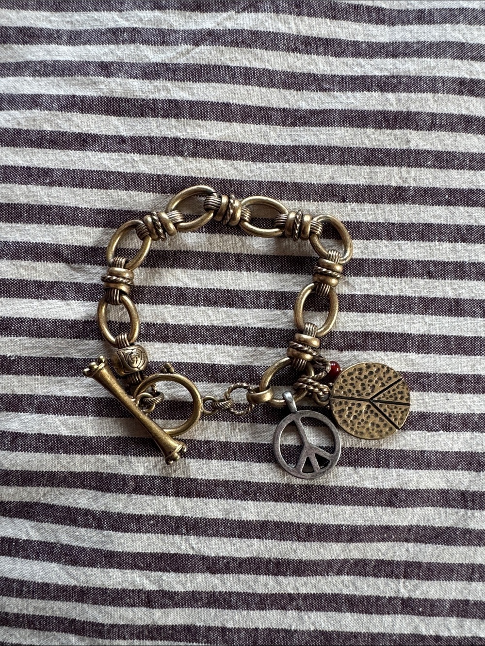 Lucky Brand Peace Sign Charm Brass
Bracelet
